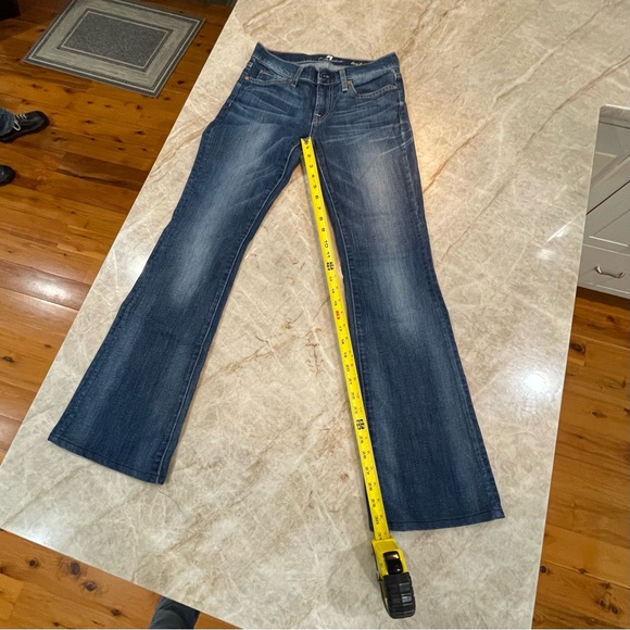 7 for all Mankind Bootcut Jeans. LIKE NEW! Excellent condition! - Picture 6 of 6
